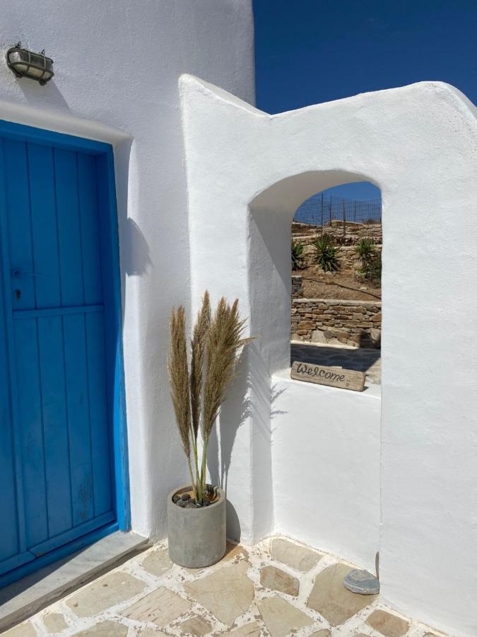 George's Traditional House *